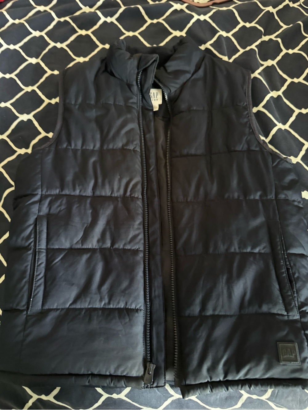GAP kids Black Quilted Puffer Vest